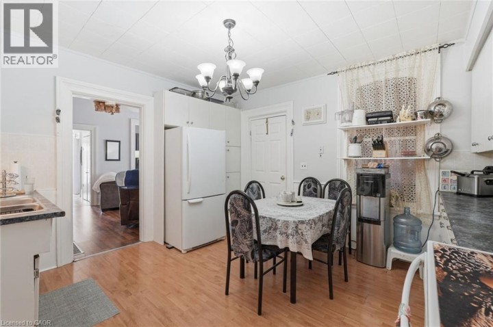 Photo 12 at 56 Victoria Street, Victoria / Arthur, Brantford