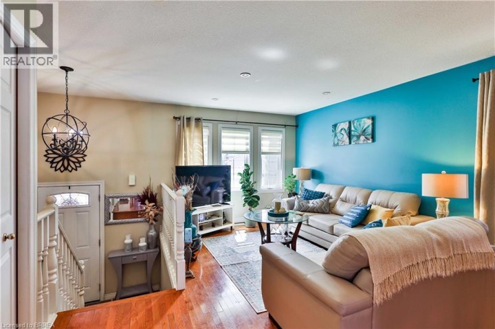 Photo 6 at 3 Oliver Court, Donegal / Mcguiness, Brantford