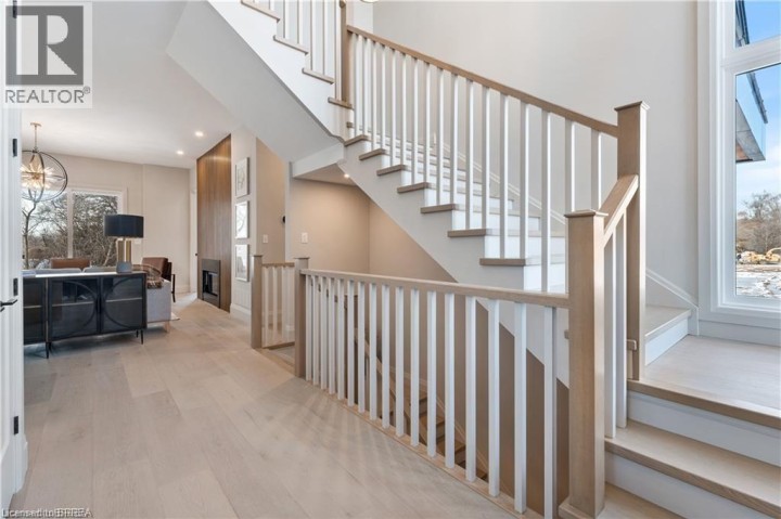 Photo 7 at 159 Parkside Drive, Holmedale, Brantford