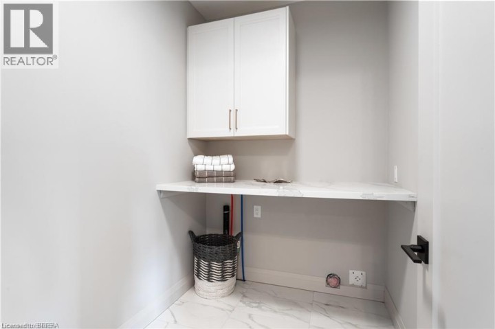 Photo 39 at 159 Parkside Drive, Holmedale, Brantford