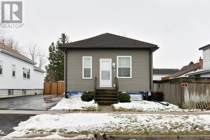 Photo 2 at 21 Mariam Street, St. Thomas