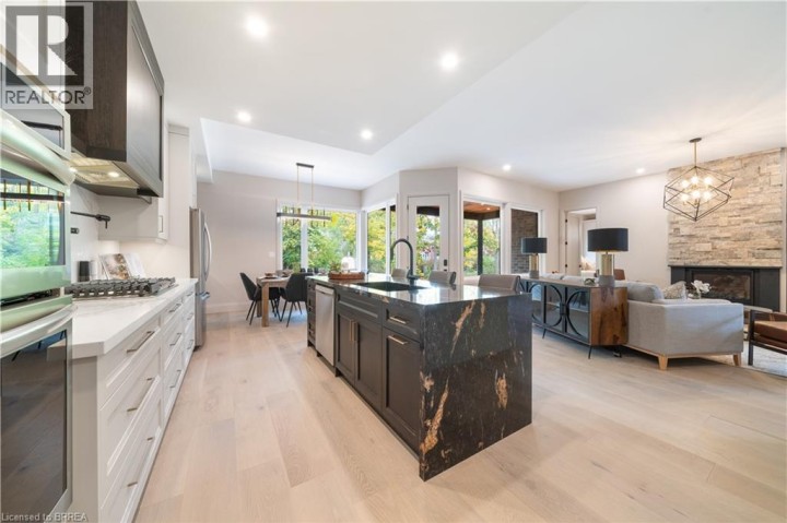 Photo 14 at 163 Parkside Drive, Holmedale, Brantford