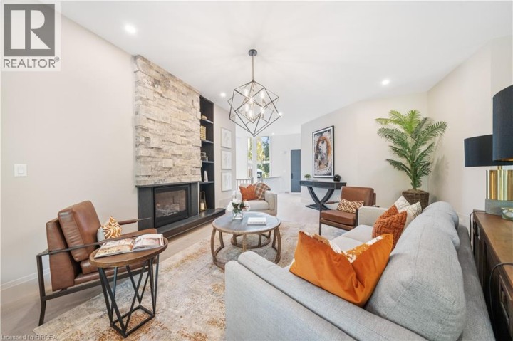 Photo 7 at 163 Parkside Drive, Holmedale, Brantford