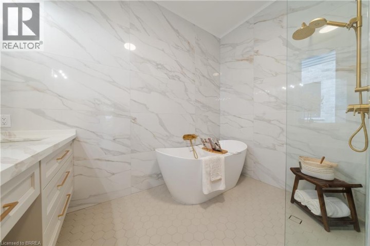 Photo 28 at 163 Parkside Drive, Holmedale, Brantford