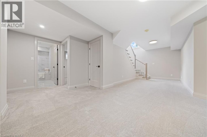 Photo 35 at 163 Parkside Drive, Holmedale, Brantford