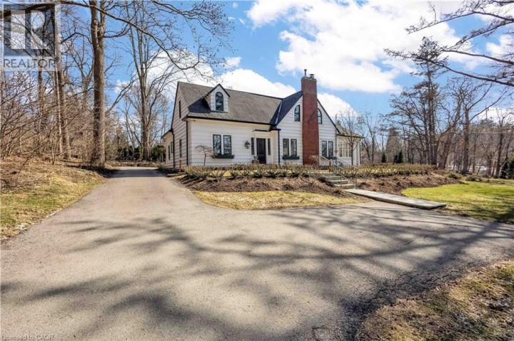 Photo 2 at 514 E Wilson Street, Ancaster Heights / Mohawk Meadows / Maywood, Ancaster