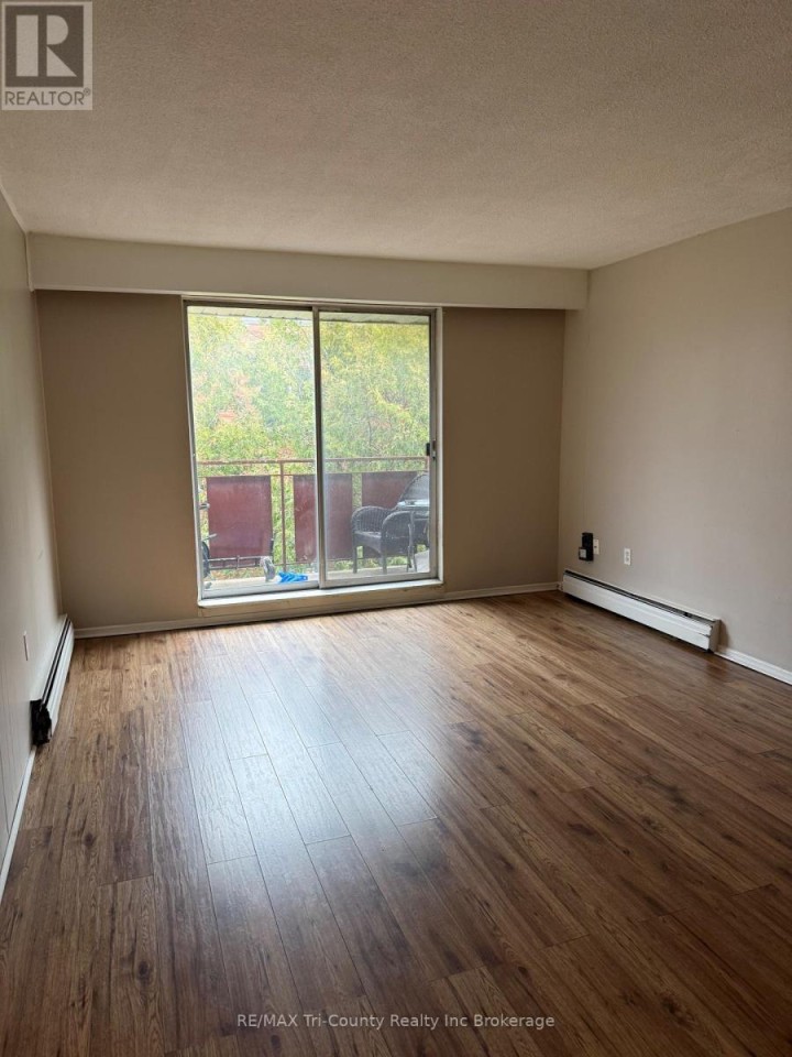 Photo 5 at 302 - 191 Lisgar Avenue, Tillsonburg