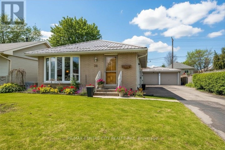 Photo 1 at 26 Manor Road, St. Thomas