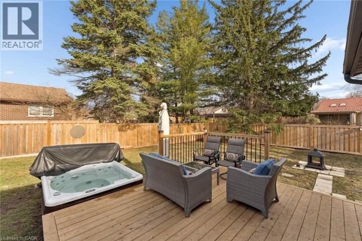 Photo 34 at 137 Donald Street, Heritage Park / Rosemount, Kitchener