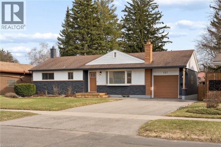 Photo 4 at 137 Donald Street, Heritage Park / Rosemount, Kitchener