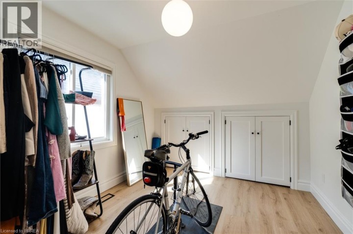 Photo 17 at 17 Drummond Street, Victoria / Arthur, Brantford