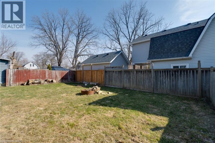 Photo 21 at 17 Drummond Street, Victoria / Arthur, Brantford