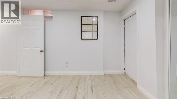 Photo 23 at 133 Wake Robin Drive, Laurentian Hills / Country Hills W, Kitchener