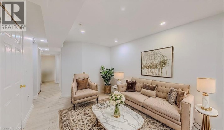 Photo 26 at 133 Wake Robin Drive, Laurentian Hills / Country Hills W, Kitchener