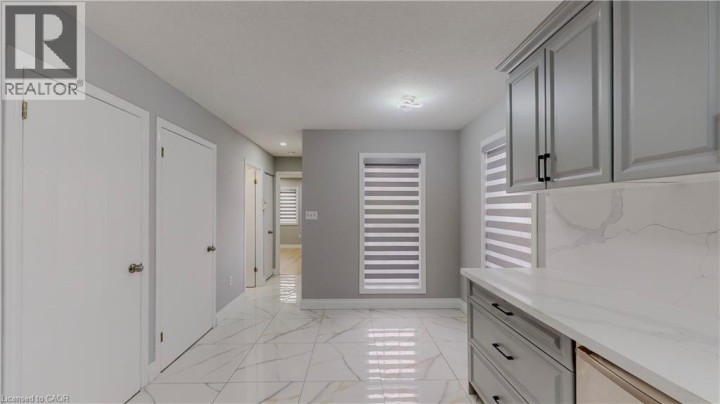 Photo 9 at 133 Wake Robin Drive, Laurentian Hills / Country Hills W, Kitchener