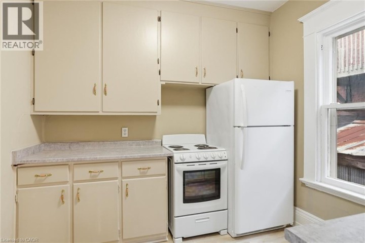 Photo 7 at 53 Chatham Street, Downtown Core, Brantford