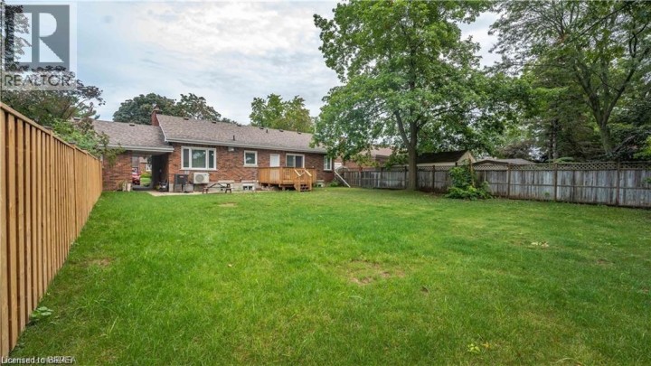 Photo 3 at 75 Henderson Avenue, Queensway / Grove, Brantford