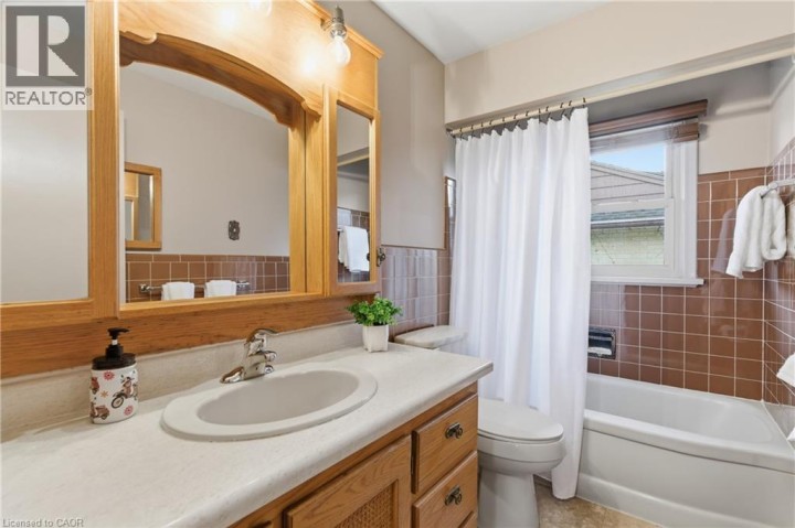 Photo 23 at 135 Burbank Road, Heritage Park / Rosemount, Kitchener