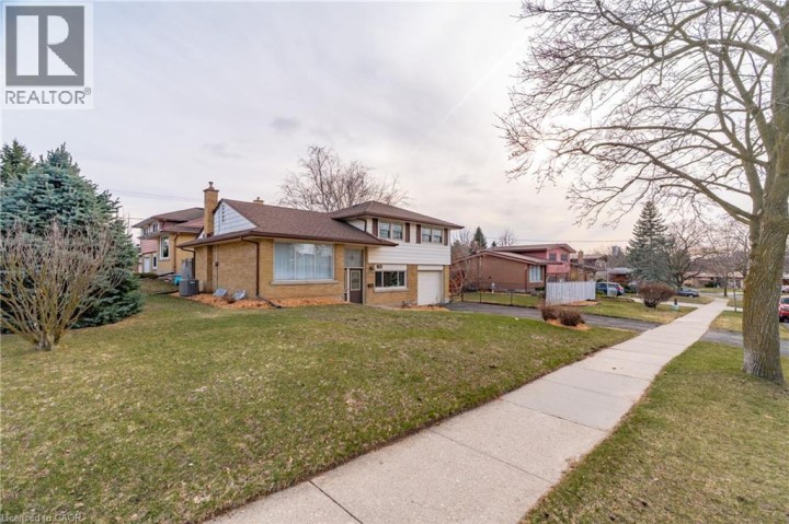Photo 4 at 135 Burbank Road, Heritage Park / Rosemount, Kitchener