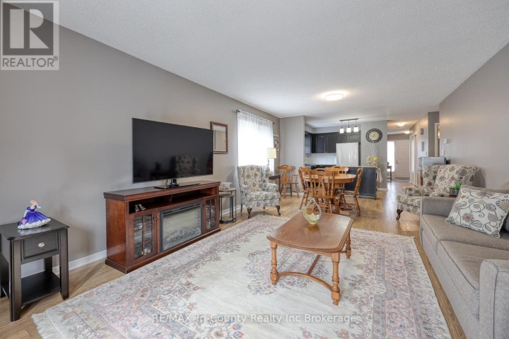 Photo 13 at 33 Wilkins Crescent, Tillsonburg