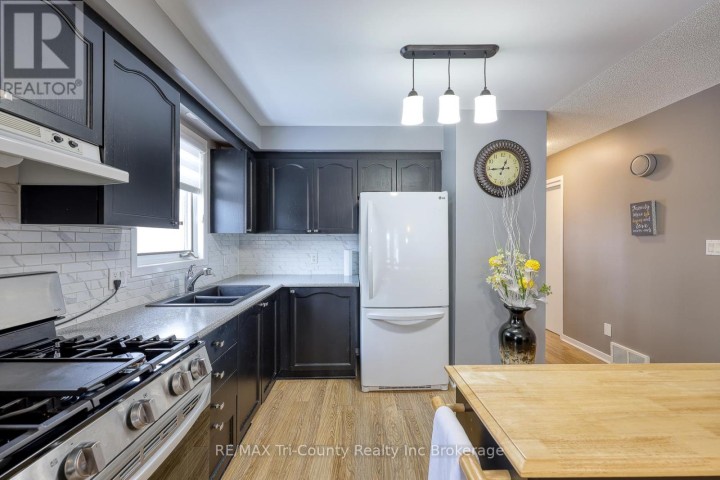 Photo 7 at 33 Wilkins Crescent, Tillsonburg