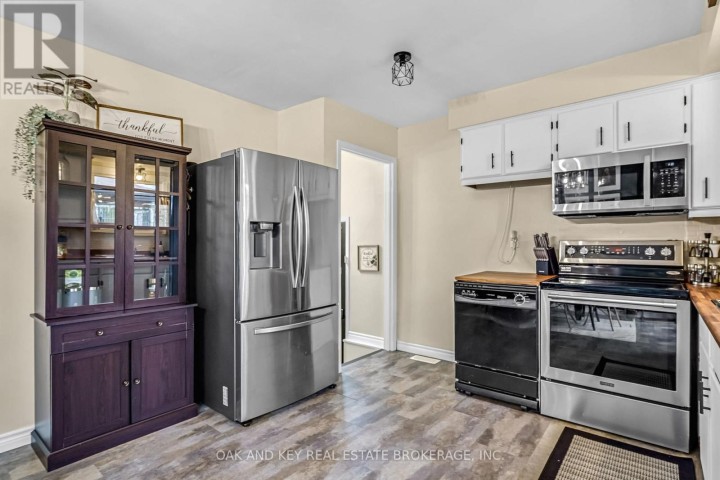 Photo 17 at 26 Sinclair Avenue, St. Thomas
