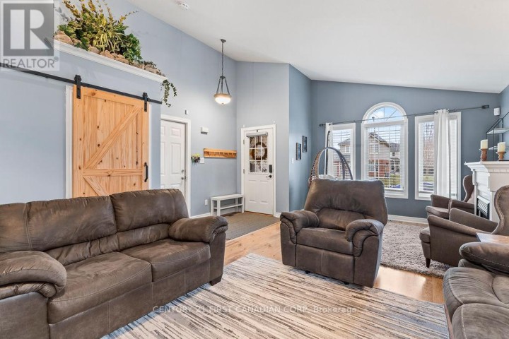 Photo 12 at 17 E Cottonwood Drive, St. Thomas