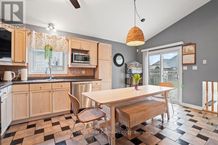 Photo 17 at 17 E Cottonwood Drive, St. Thomas