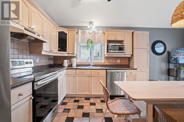Photo 18 at 17 E Cottonwood Drive, St. Thomas
