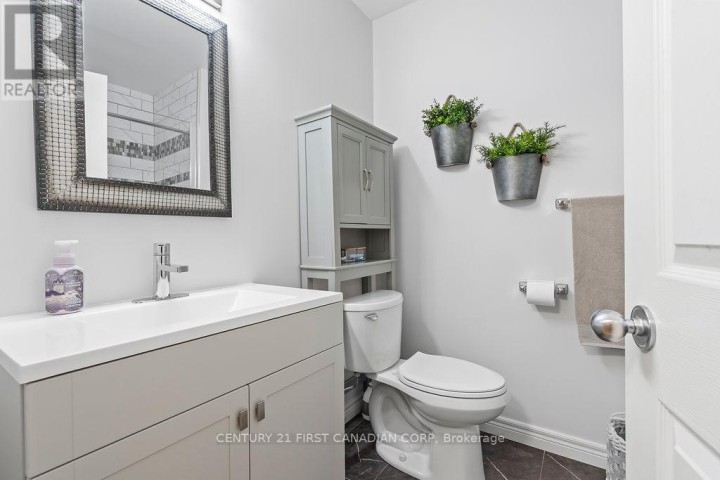 Photo 22 at 17 E Cottonwood Drive, St. Thomas