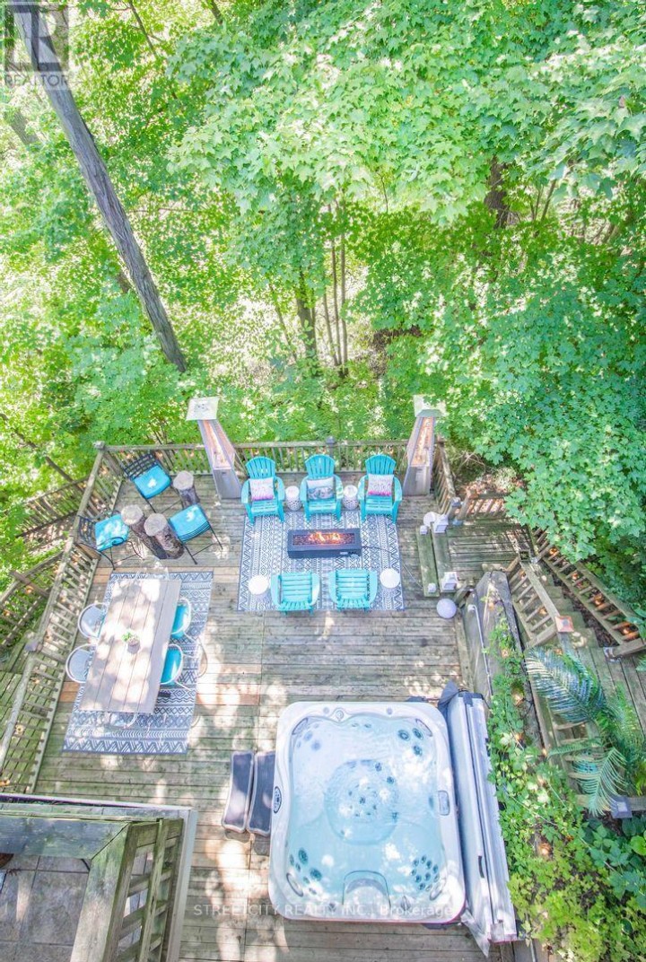 Photo 3 at 7 Thistle Court, Tillsonburg