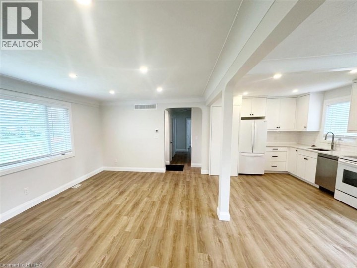 Photo 9 at 75 Henderson Avenue, Queensway / Grove, Brantford