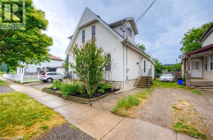 Photo 2 at 10 Bruce Street, East Ward, Brantford