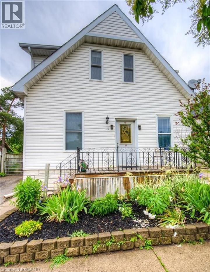 Photo 3 at 10 Bruce Street, East Ward, Brantford