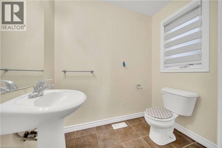 Photo 7 at 51 Seabrook Drive, Huron Park, Kitchener