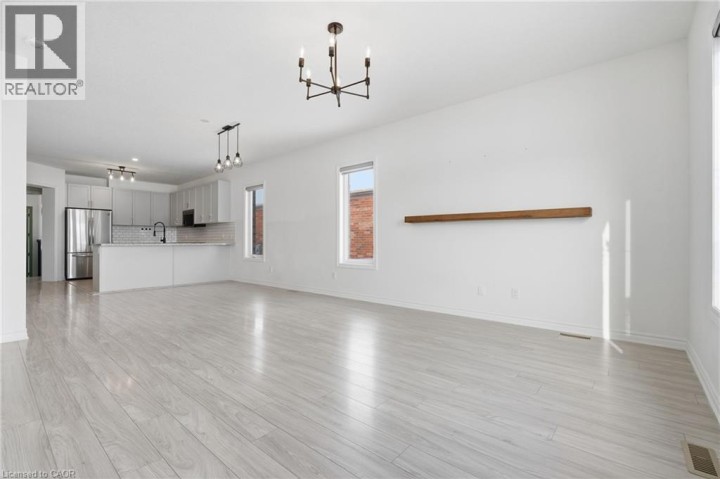 Photo 7 at 43 Harvest Avenue, Tillsonburg