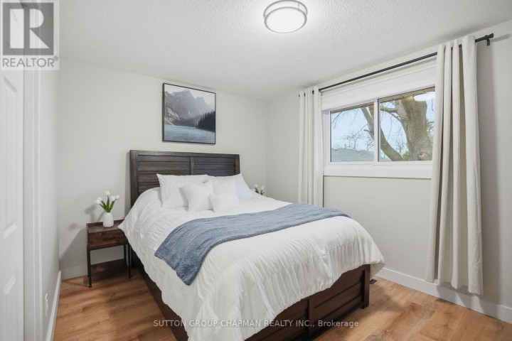 Photo 9 at 136 South Edgeware Road, St. Thomas