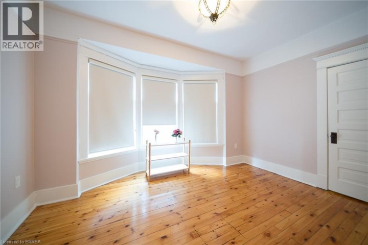 Photo 27 at 8 William Street, North Ward, Brantford