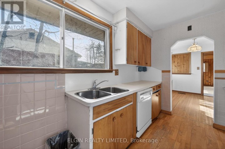 Photo 13 at 8 Ermatinger Street, St. Thomas