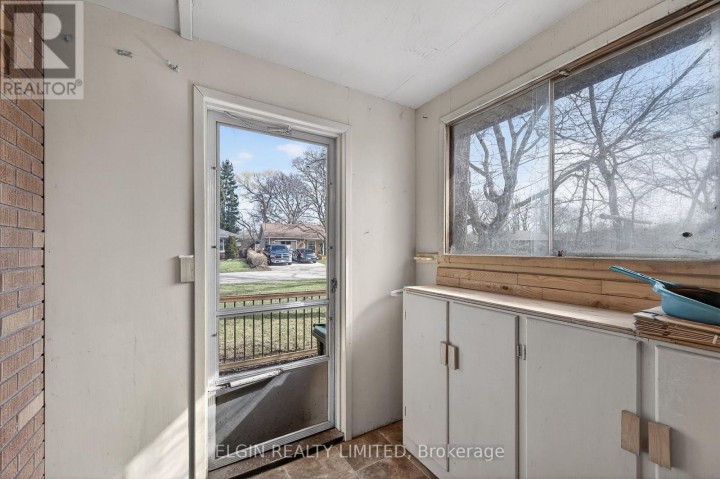 Photo 15 at 8 Ermatinger Street, St. Thomas