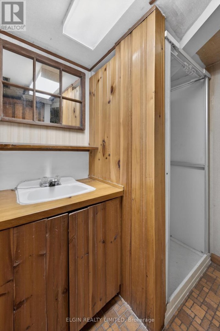 Photo 31 at 8 Ermatinger Street, St. Thomas