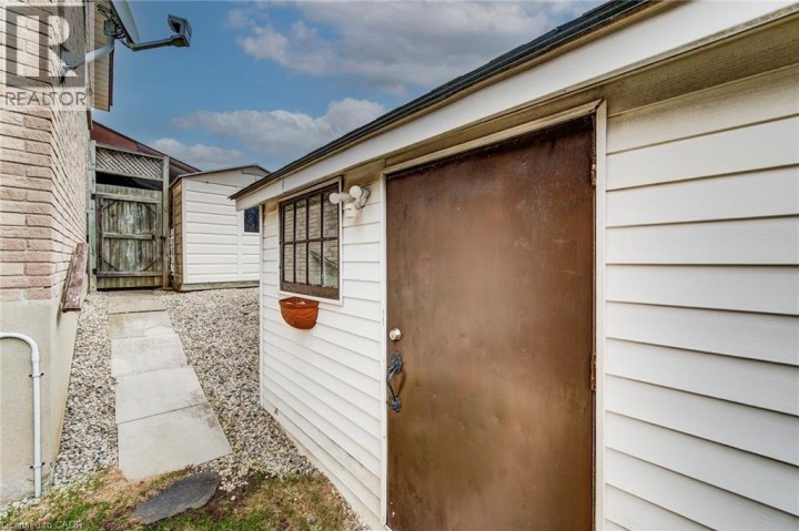 Photo 45 at 53 Greenock Drive, Laurentian Hills / Country Hills W, Kitchener