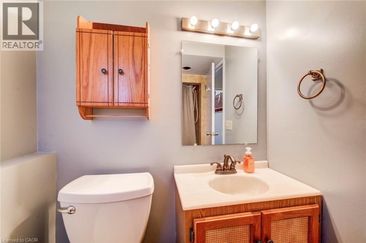 Photo 28 at 53 Greenock Drive, Laurentian Hills / Country Hills W, Kitchener