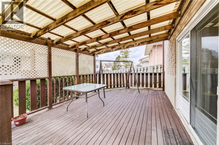 Photo 39 at 53 Greenock Drive, Laurentian Hills / Country Hills W, Kitchener