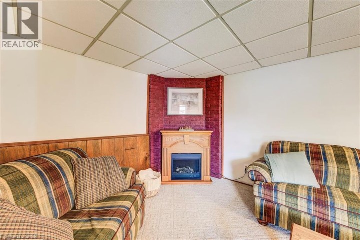 Photo 32 at 53 Greenock Drive, Laurentian Hills / Country Hills W, Kitchener