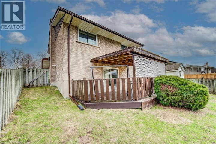 Photo 43 at 53 Greenock Drive, Laurentian Hills / Country Hills W, Kitchener