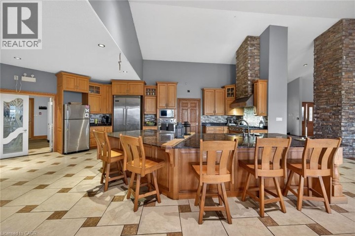 Photo 11 at 393 E Old Onondaga Road, Middleport / Onondaga, Brantford