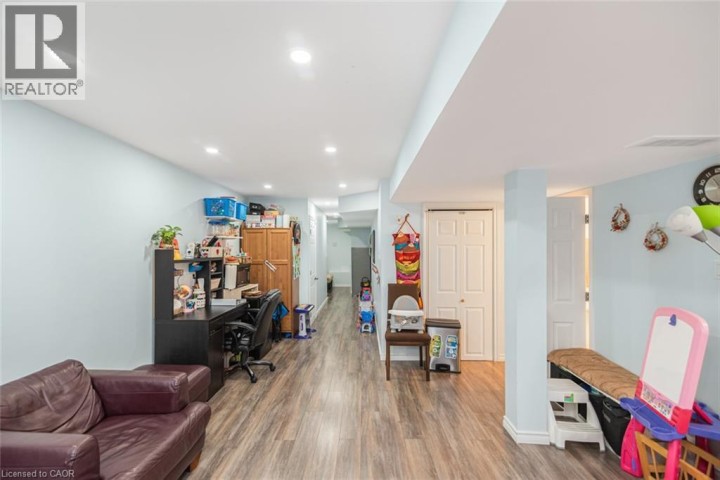 Photo 39 at 13 - 370 Stonehenge Drive, Sulphur Springs, Ancaster