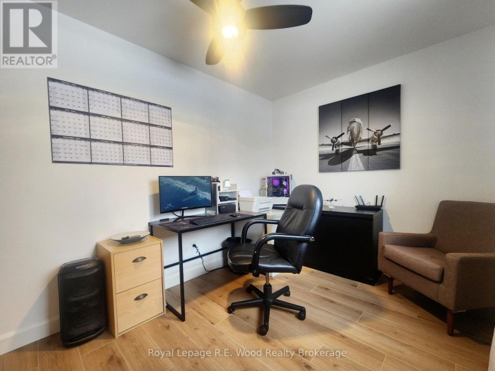 Photo 11 at 6 Centennial Avenue, Tillsonburg