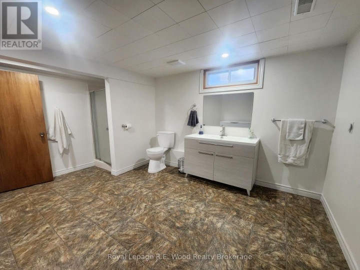 Photo 17 at 6 Centennial Avenue, Tillsonburg